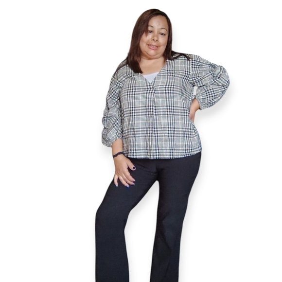 Zara Women's small Ruffled Sleeve Black and Cream Plaid Top - Picture 13 of 16